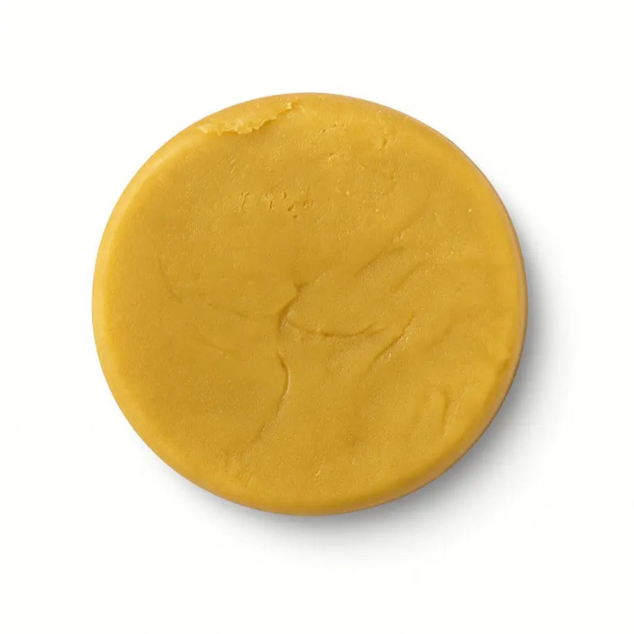 Shampoo sólido de aloe vera y mango maro naturals para hidratación y reparación capilar hecho en Colombia.
