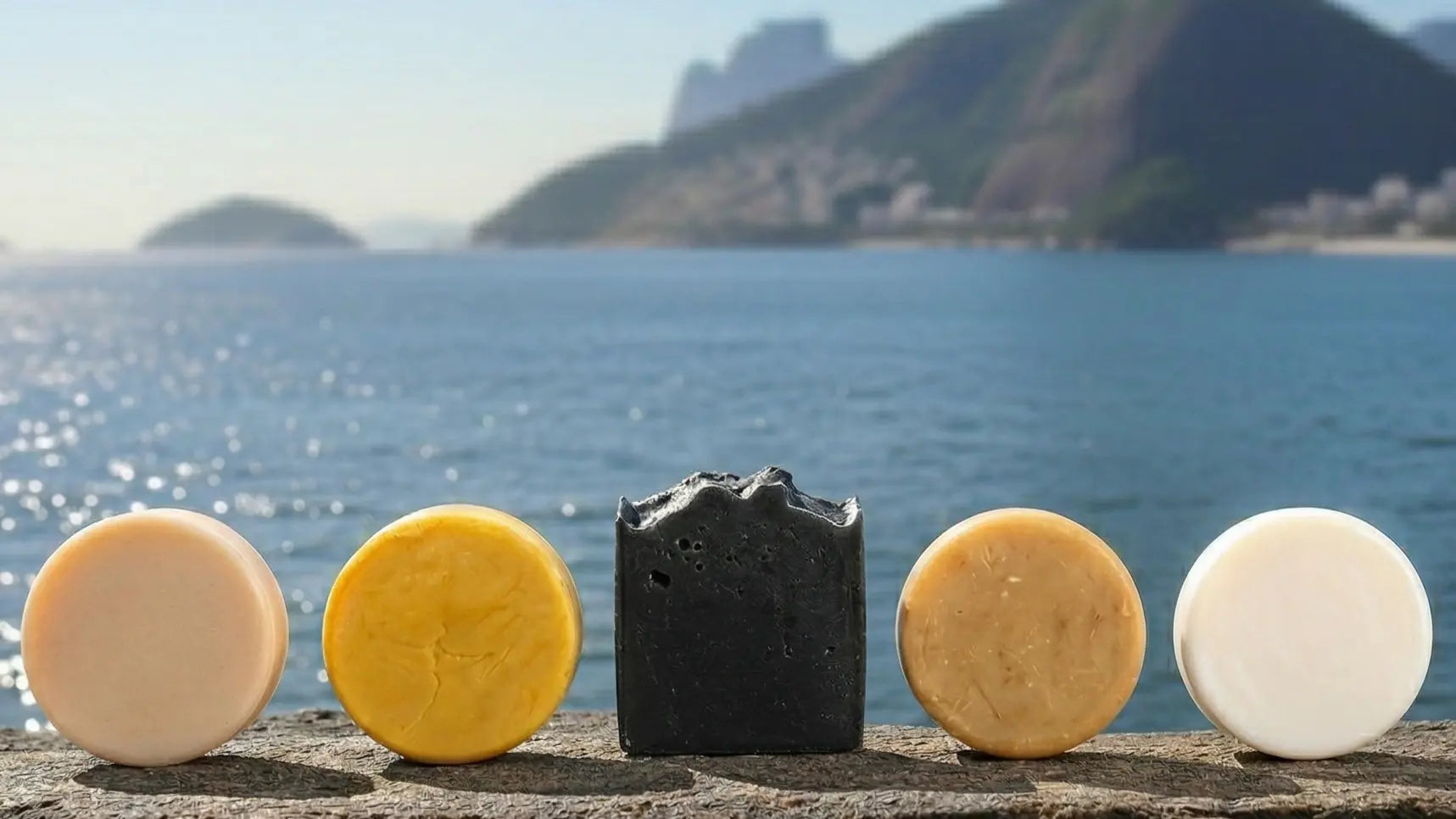 Kit de shampoo sólido y jabón artesanal de Maro Naturals para piel sensible